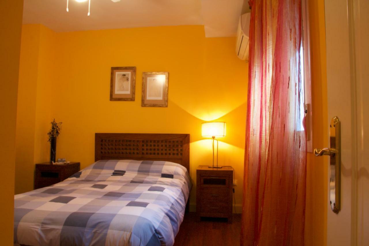 Apartamento San Benito C Seville Luaran gambar