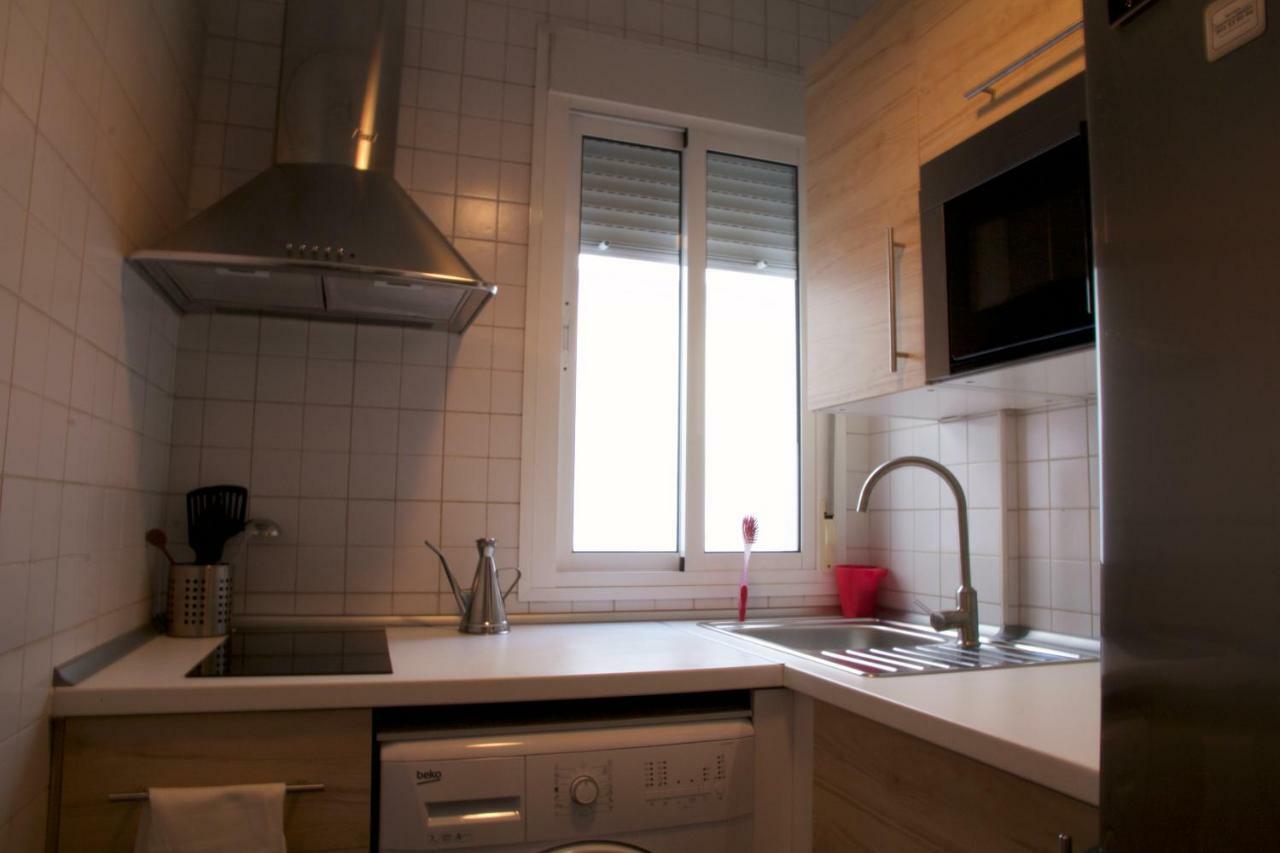 Apartamento San Benito C Seville Luaran gambar
